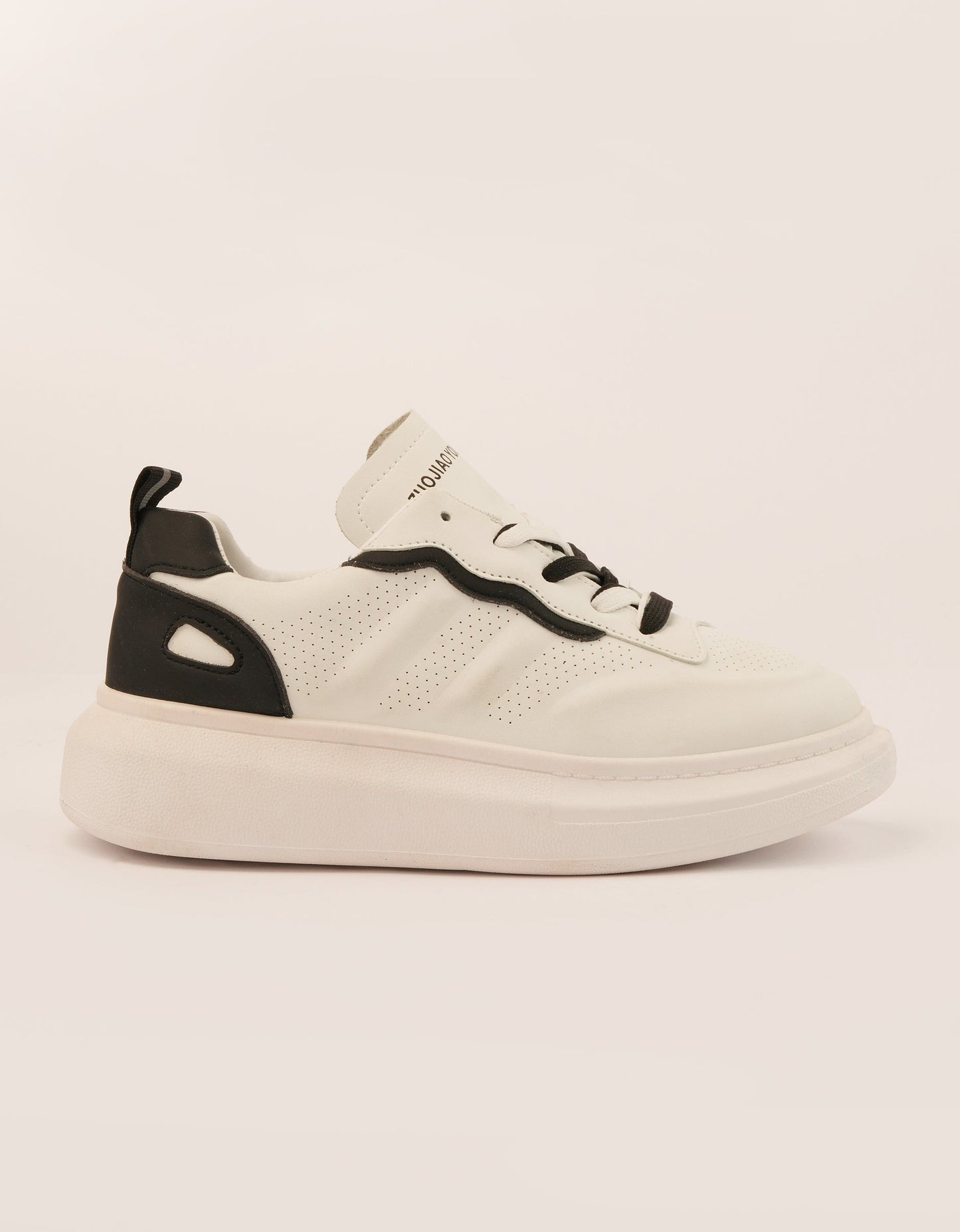 Women Classic Monochrome Sneakers