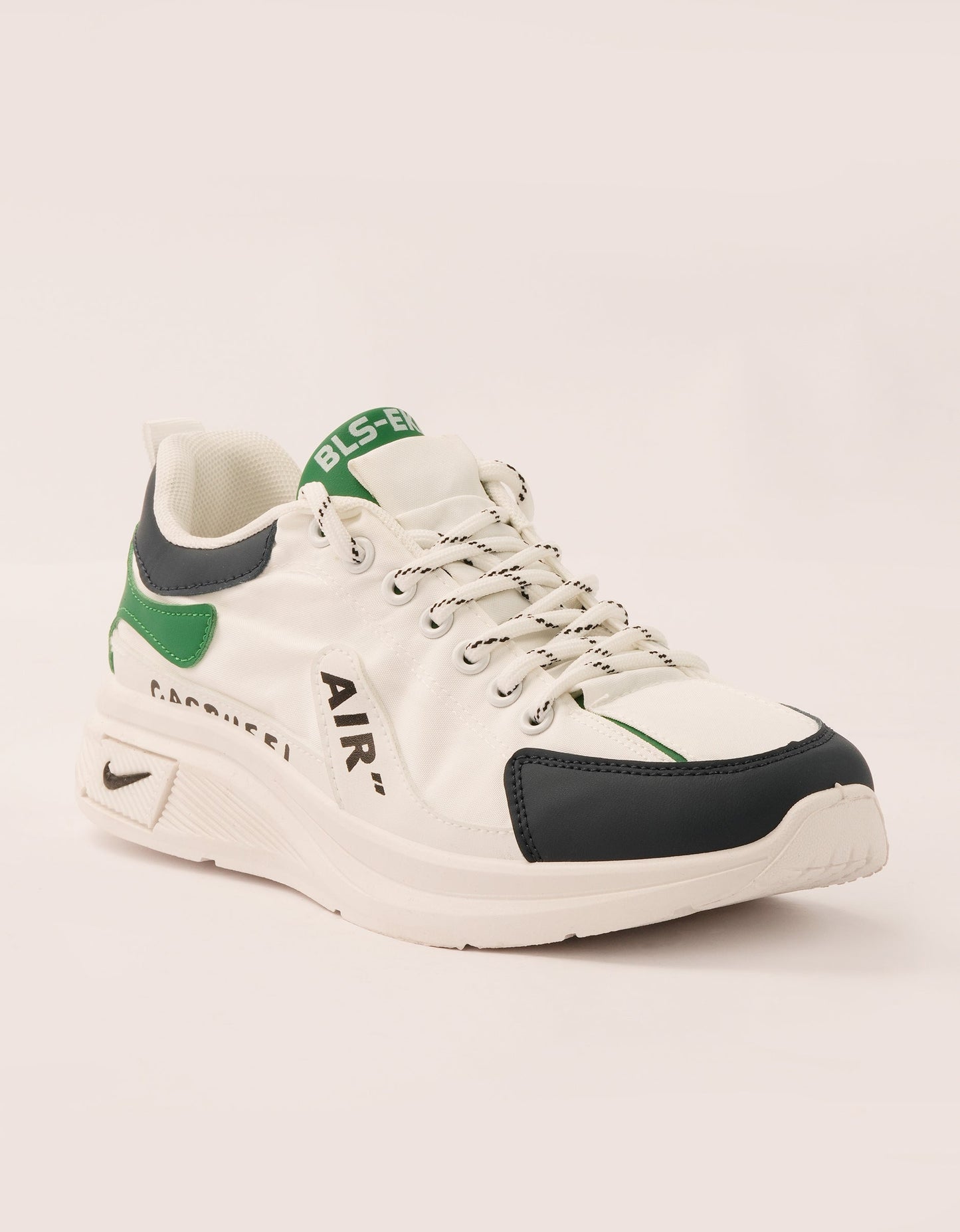 Air Pump Sporty Sneakers