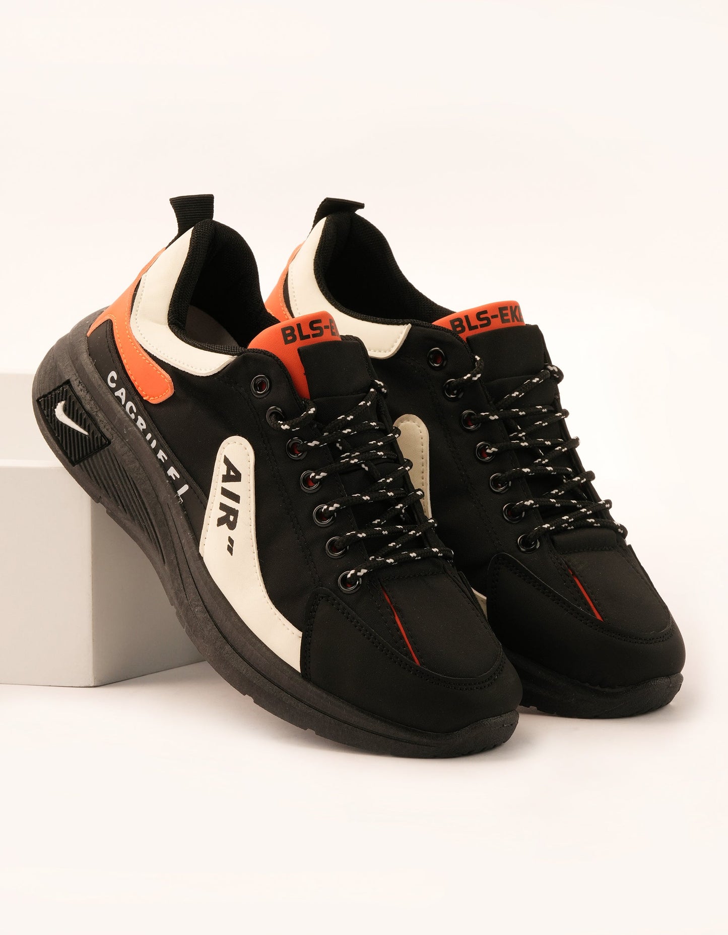 Air Pump Sporty Sneakers