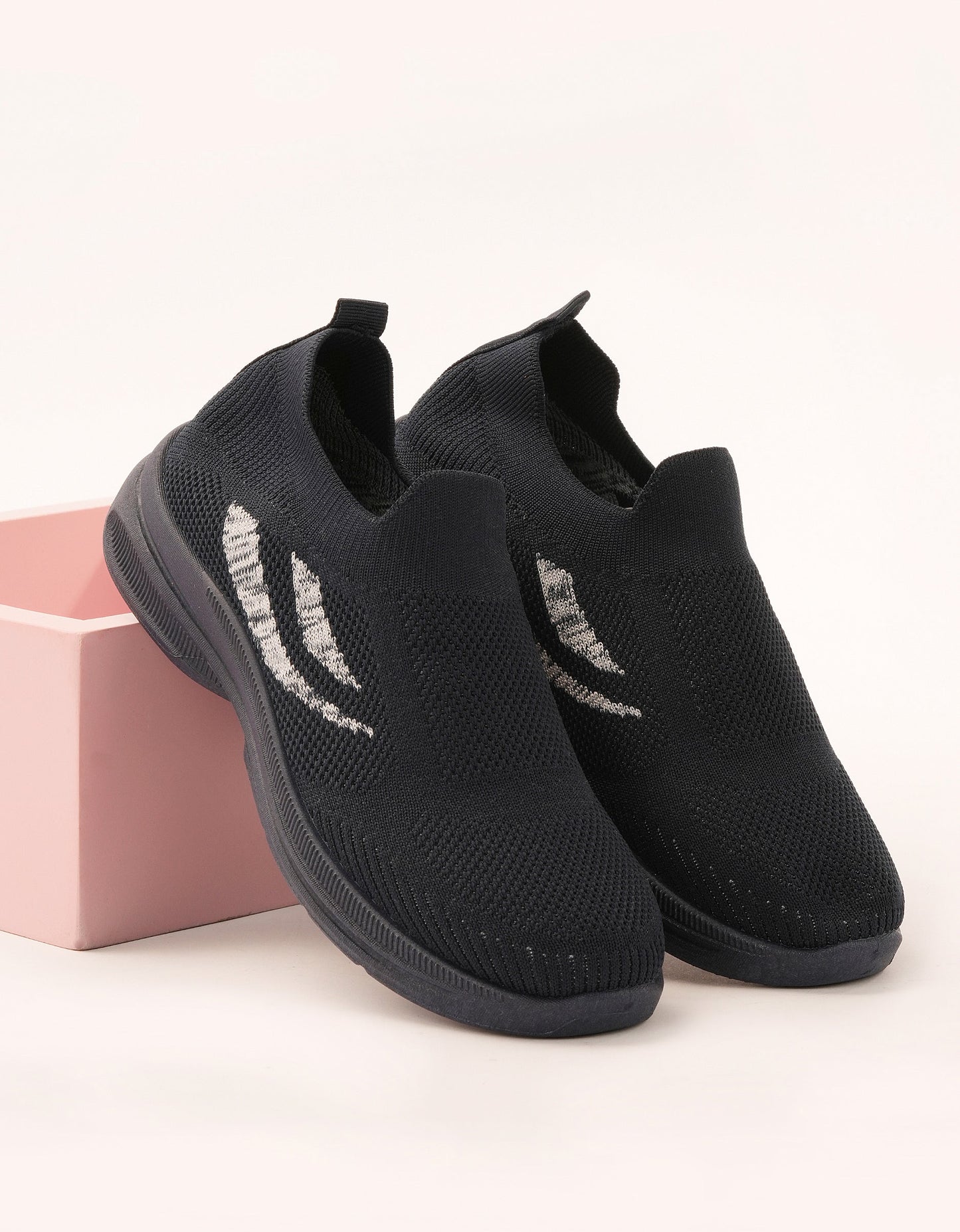 Women Sprint Sneakers