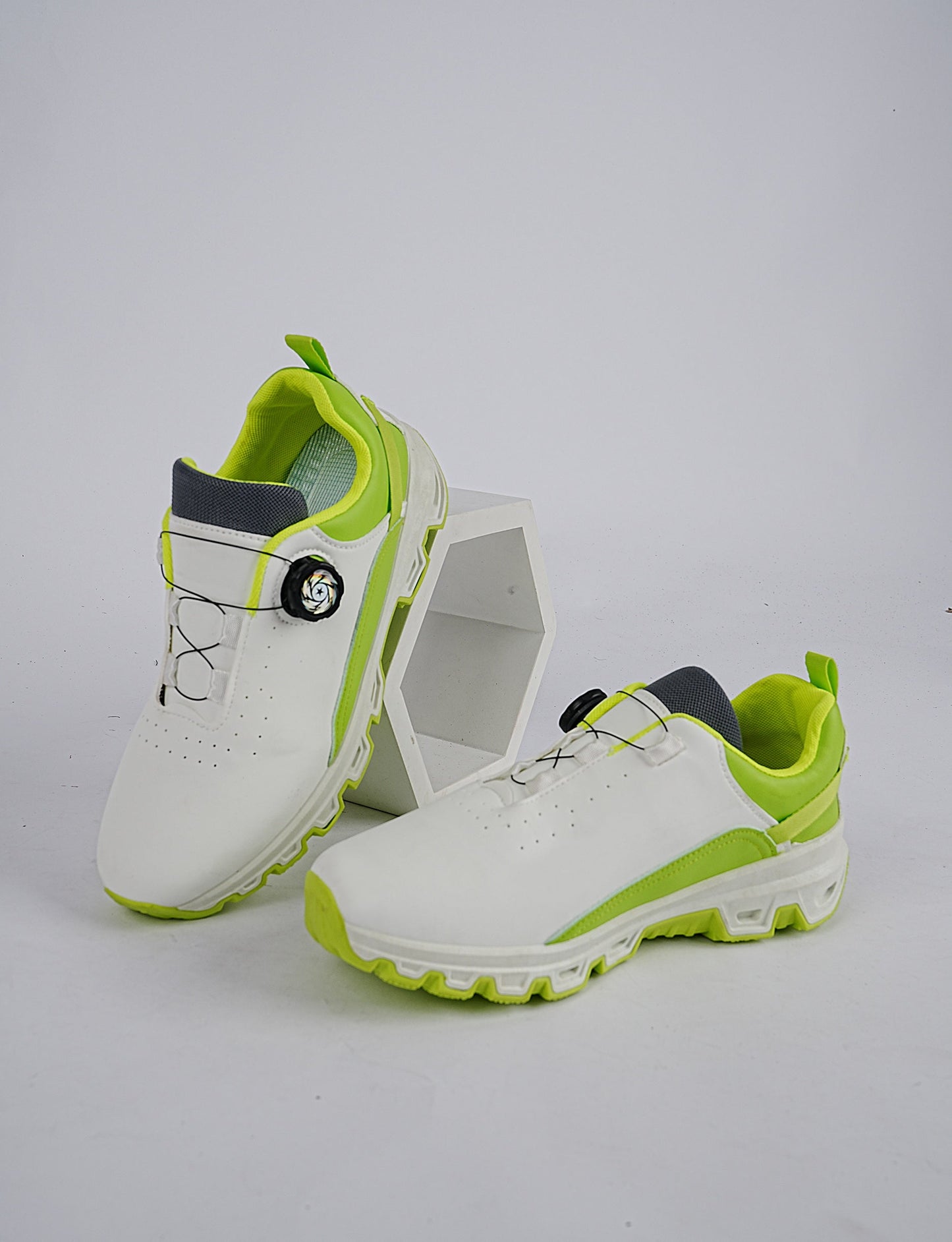 LimeStride Men's Golf Sneakers