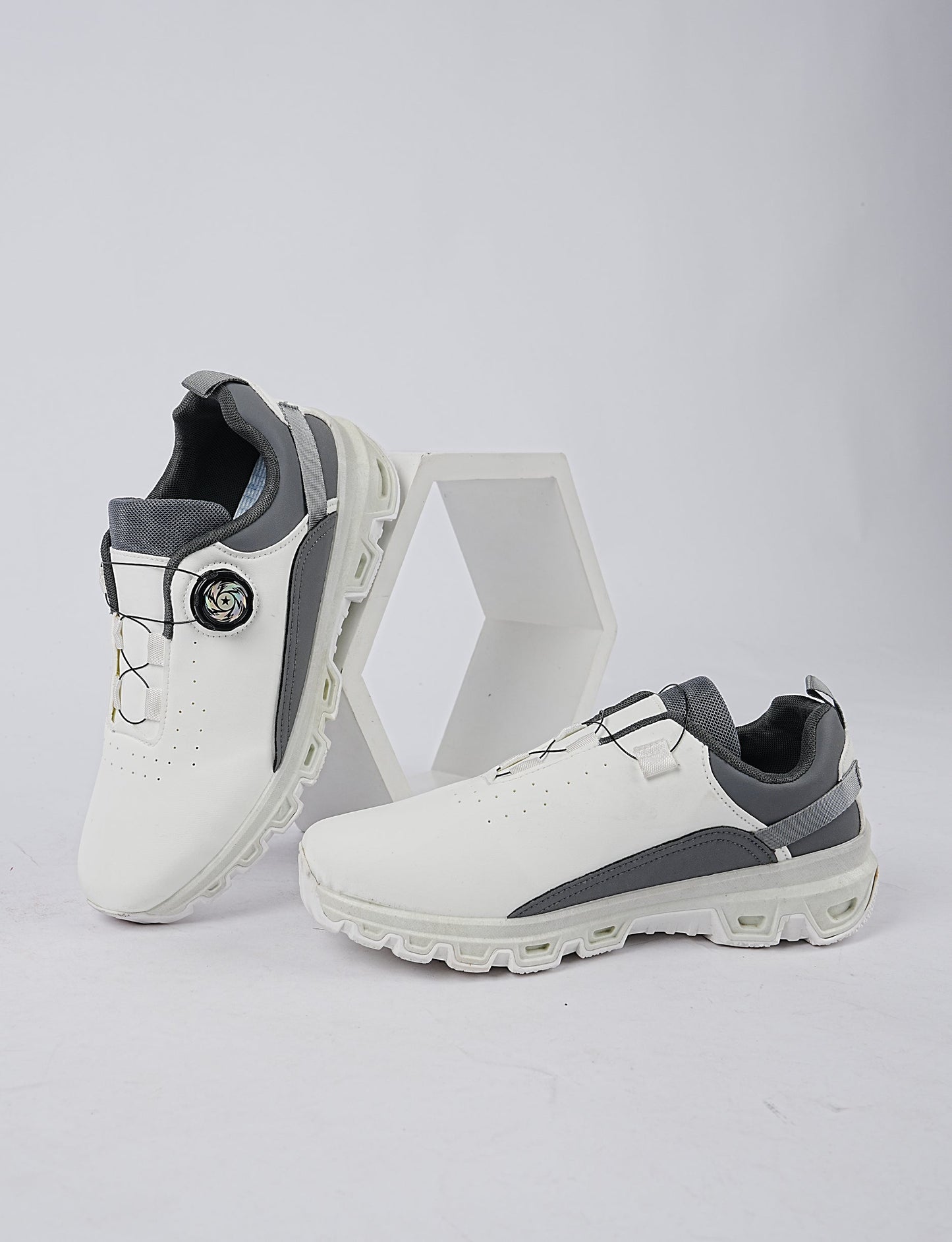 Eclipse Golf Sneaker