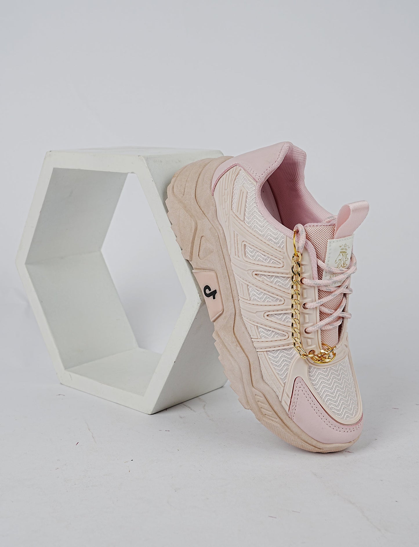 Women Blossom Trail Sneakers