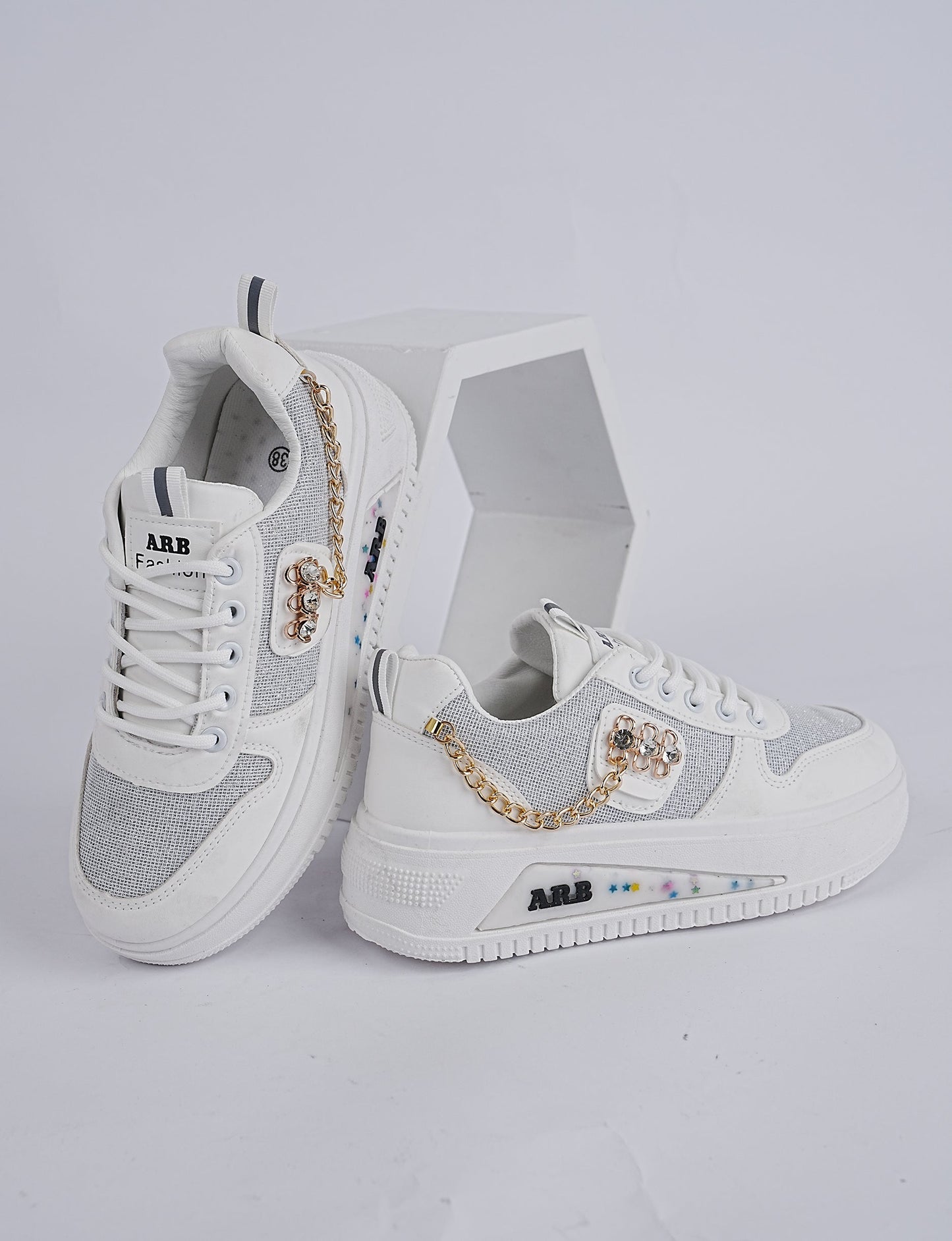 Blush Luxe Chain Sneakers White – Elegant Style, Everyday Comfort