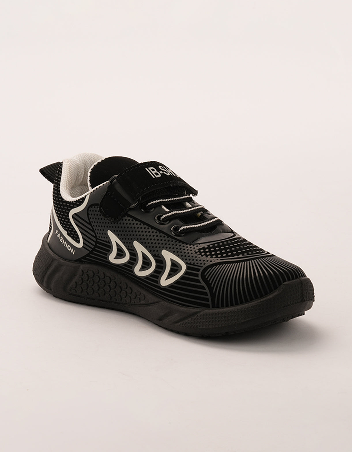 Polar Dash - Kids' Sporty Sneakers in Black and White