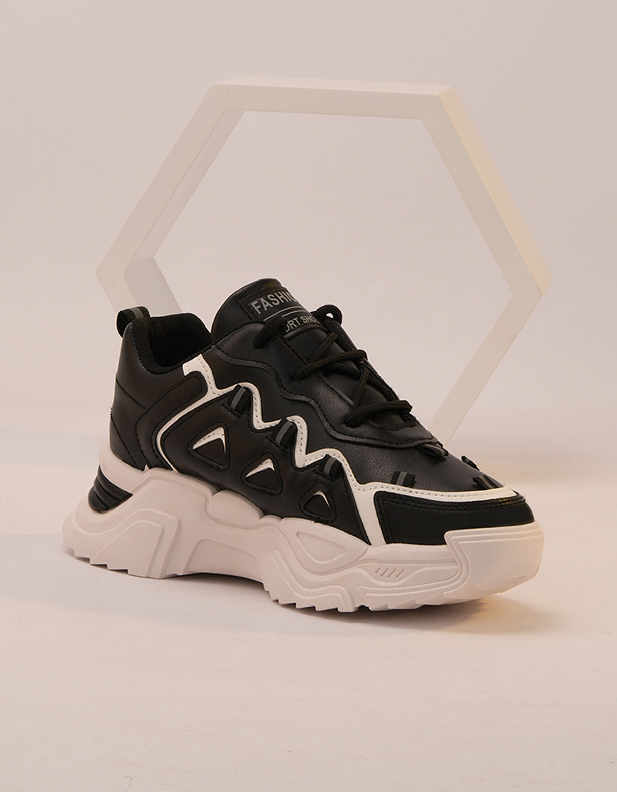 Noir Edge Sneakers