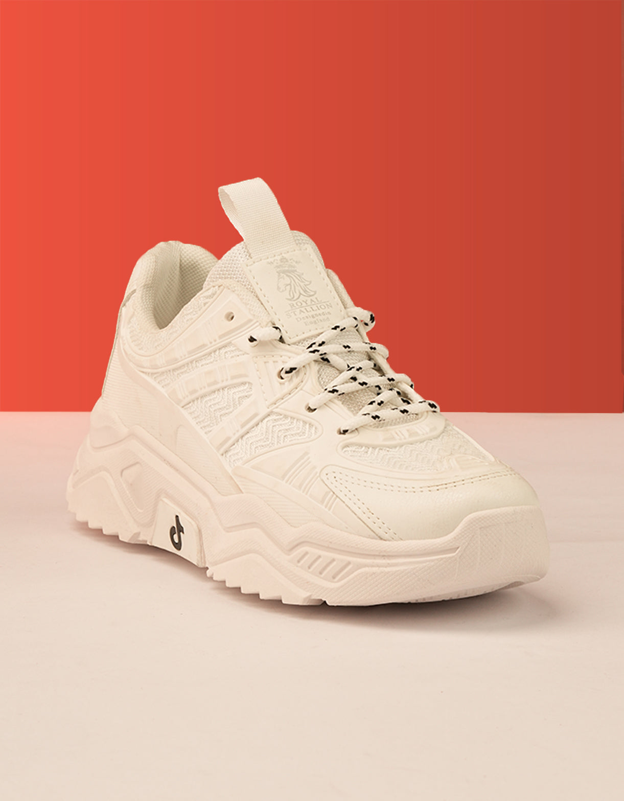 Women Ivory Essence Runners